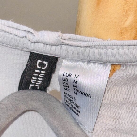 H&M Distressed White Oversized T-Shirt – Size Medium - Picture 2 of 3